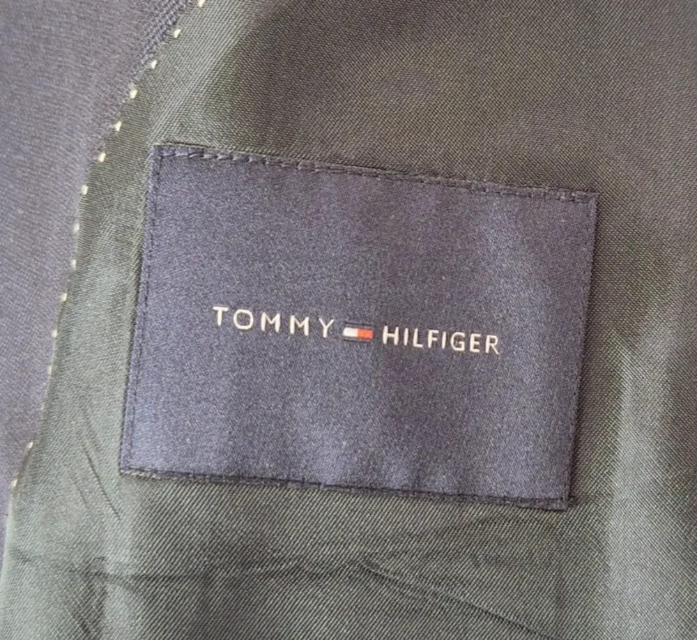 Tommy Hilfiger Blazer Mens 42 Navy Blue Wool Silk Blend Two Button Suit Jacket